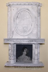 1094 - Oval Frame Fireplace